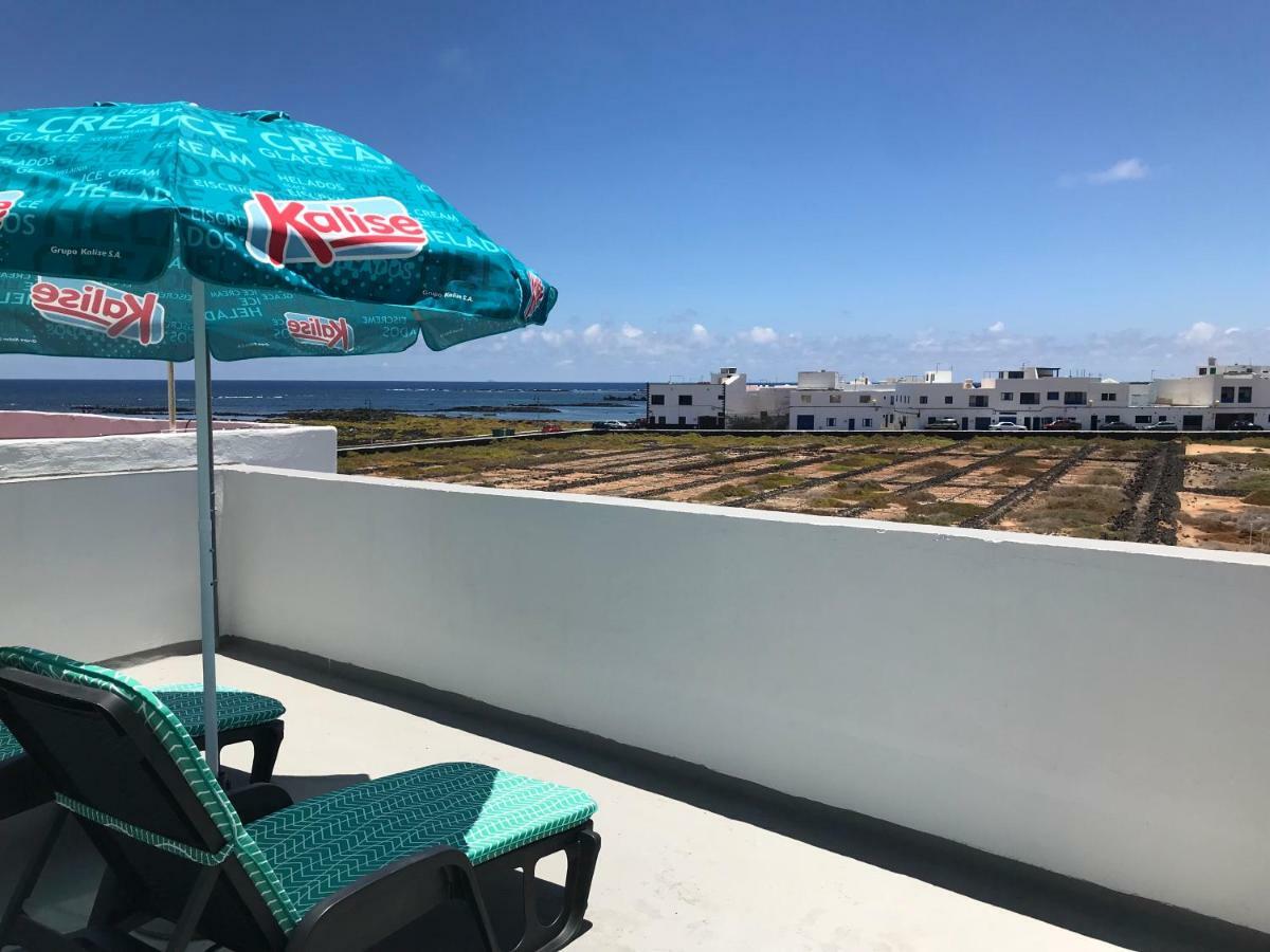 Isamar Playa Apartment Orzola Ngoại thất bức ảnh